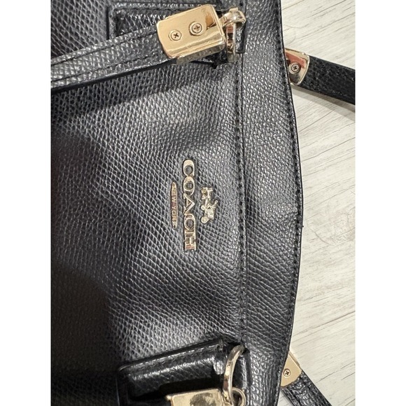 Coach Margot Clutch Purse -NO SHOULDER STRAP - Picture 2 of 11